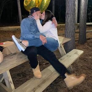 Meet your Posher, Derek